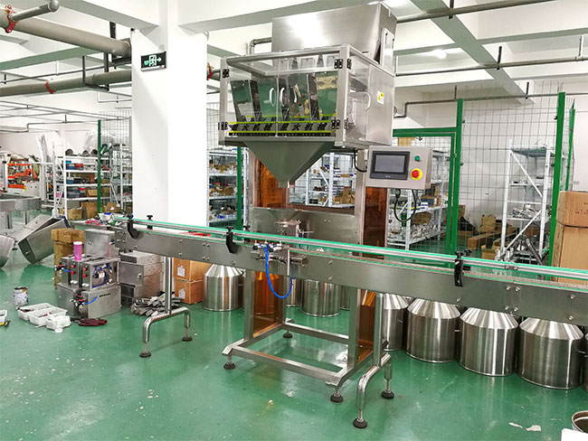 顆粒定量灌裝機設備車間展示